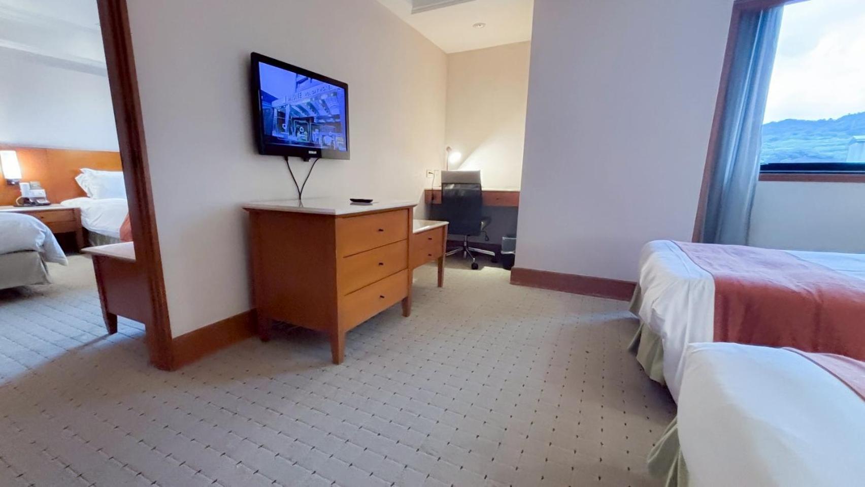 טאיפיי Hione Holiday Hotel מראה חיצוני תמונה