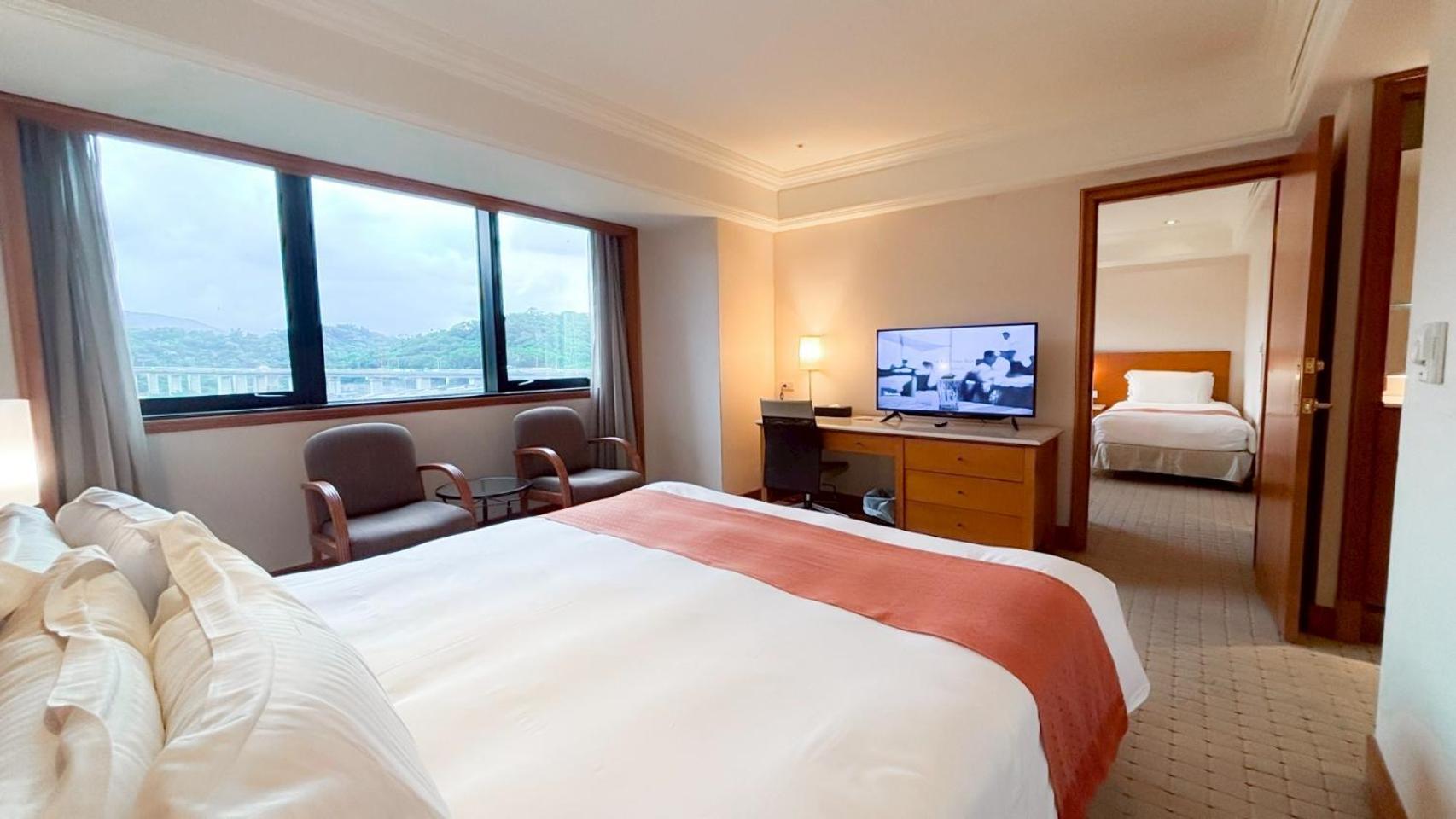טאיפיי Hione Holiday Hotel מראה חיצוני תמונה