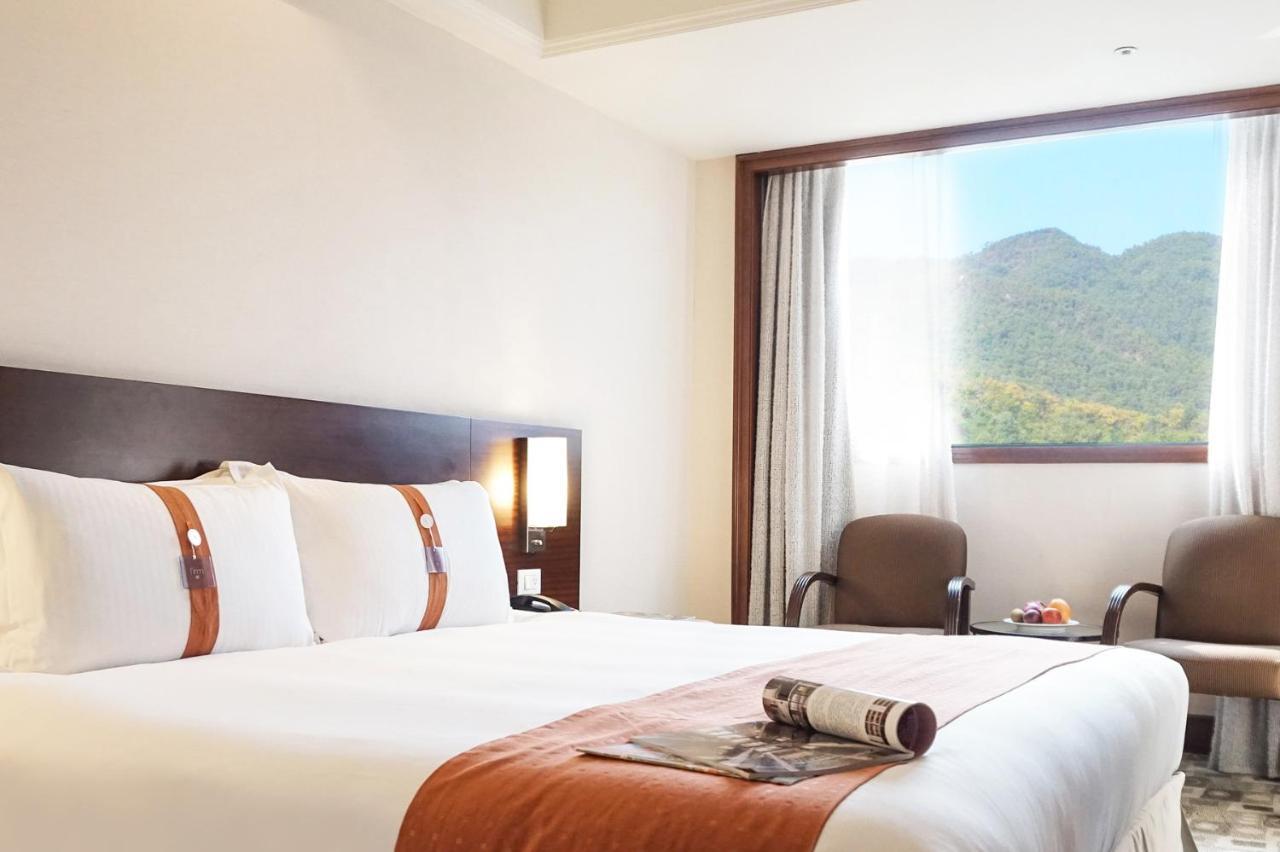 טאיפיי Hione Holiday Hotel מראה חיצוני תמונה